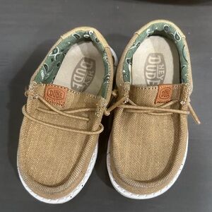 Hey Dudes Toddler Size 7 - khaki